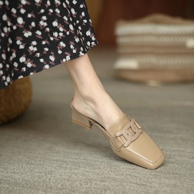 

Women's slippers outdoor Women's slippers Flat Muller slippers Women's Fashion sandals 2021 new fashion leather shoes