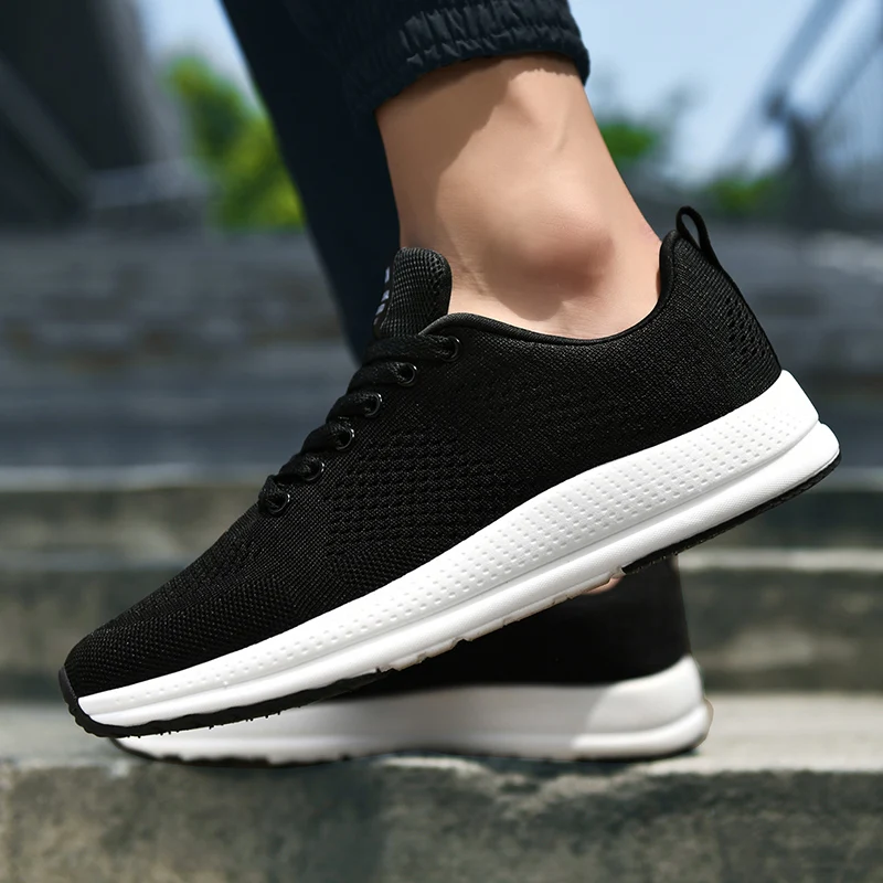 New Lightweight Trend Men's Running Shoes 46 Comfortable Lace Up Mesh Men's Sneaker 45 Big Size Non Slip Jogging Men Shoe Gym 44