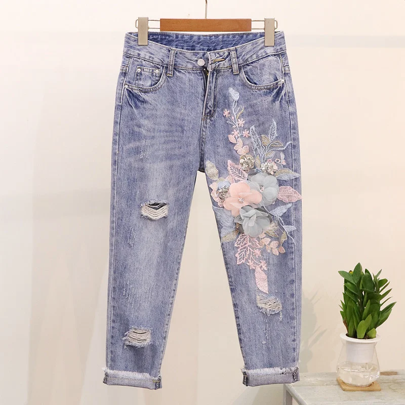 

SHZQ Amolapha Women 3d Flower Cartoon Pattern Beading Sequined Washed Ripped Mid Calf Jeans Deinm Jean Pants