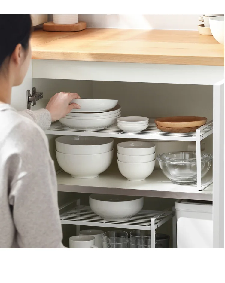 

Wrought iron Japanese style non-perforated layering Floor seasoning rack Kitchen rack storage rack