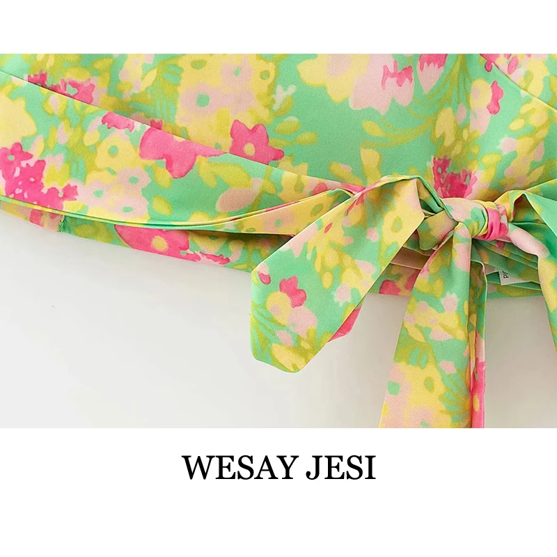 

WESAY JESI Women's Clothing 2021 TRAF Summer Crop Top Vintage Chic Floral Printed Halter Vest Deep V-Neck Backless Tanks Beach