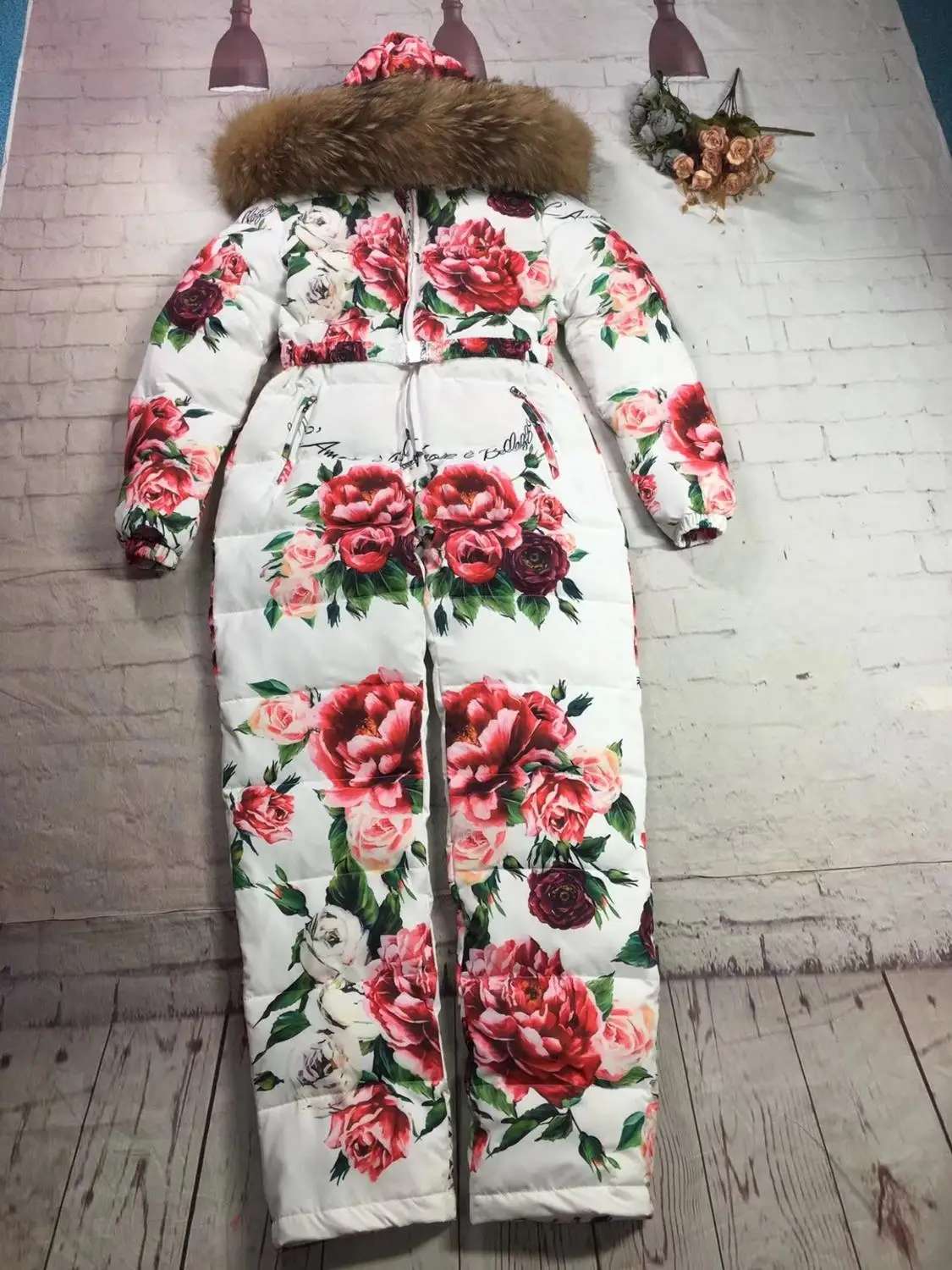 Супер меховой 2019 зимний комбинезон для женщин белый пуховик на утином пуху