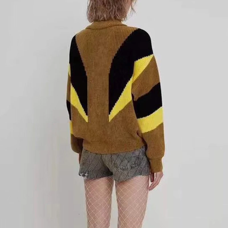 TWOTWINSTYLE полосатый хит цвет вязаный свитер для женщин воротник с лацканами на