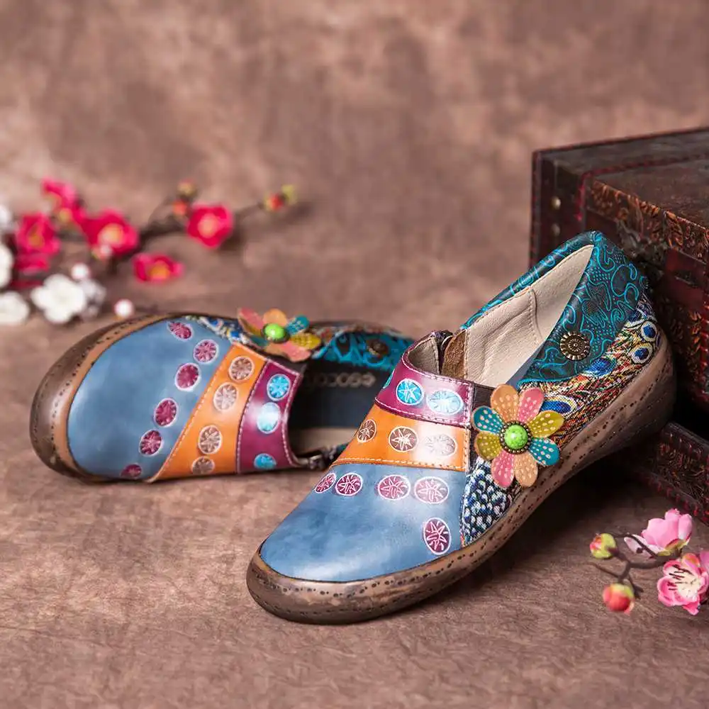 

SOCOFY Retro Cute Floral Splicing Fancy Pattern Zipper Slip On Leather Flat Shoes Elegant Shoes Women Shoes Botas Mujer 2020