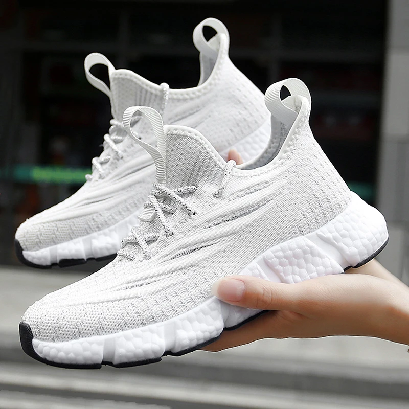 

New men's running shoes fashion sneakers breathable women's casual outdoor sports jogging elastic light large size couple shoes