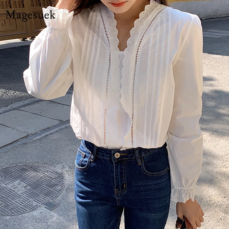 Spring V-neck Lace Blouse Women New Pleated Design White Shirt Loose Ruffled Women's Shirt Long Sleeve Cotton Top Female 13157