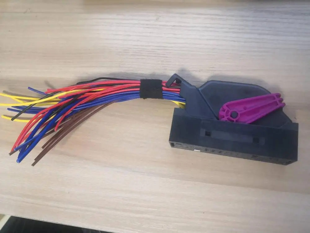 Усилитель звуковой системы TE 38 Pin/Way для VW Audi 5K0971636/5K0971636A|Кабели адаптеры и разъемы|