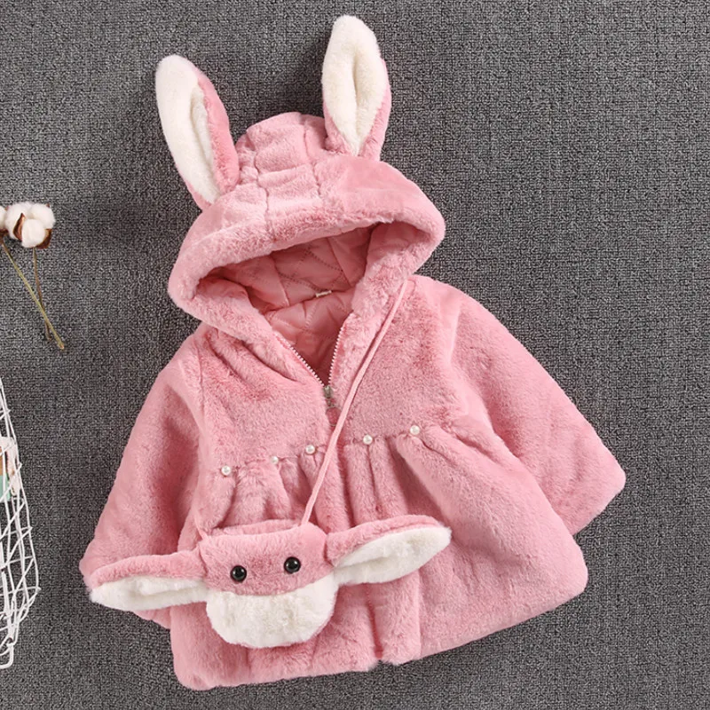 

Зимняя куртка для маленьких девочек, теплая куртка из искусственного меха с длинным рукавом и капюшоном, с нарядом с сумкой через плечо