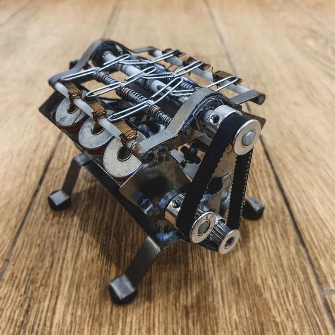 Модель электромагнитного двигателя 12 В V6 модель самодельного высокоскоростного