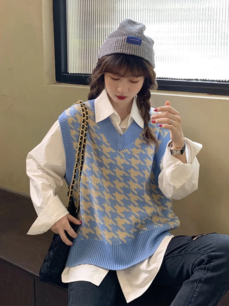 

Spring New Korean Version Of Loose Houndstooth Contrast Color V-neck Western Style Sleeveless Vest Top Female Student 2021 Hot