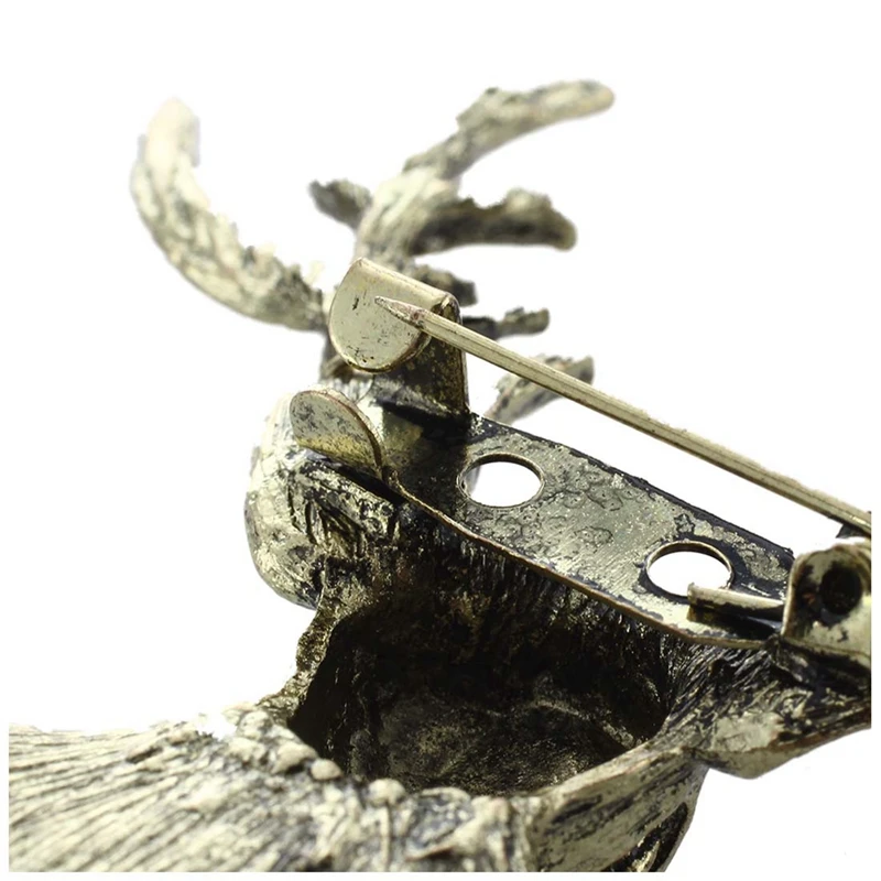 

2PCS Punk Style Reindeer Collar Shirt Blouse Clip Tips Brooch with Rainbow Colorful Enamel Pins Metal Brooches Xz162