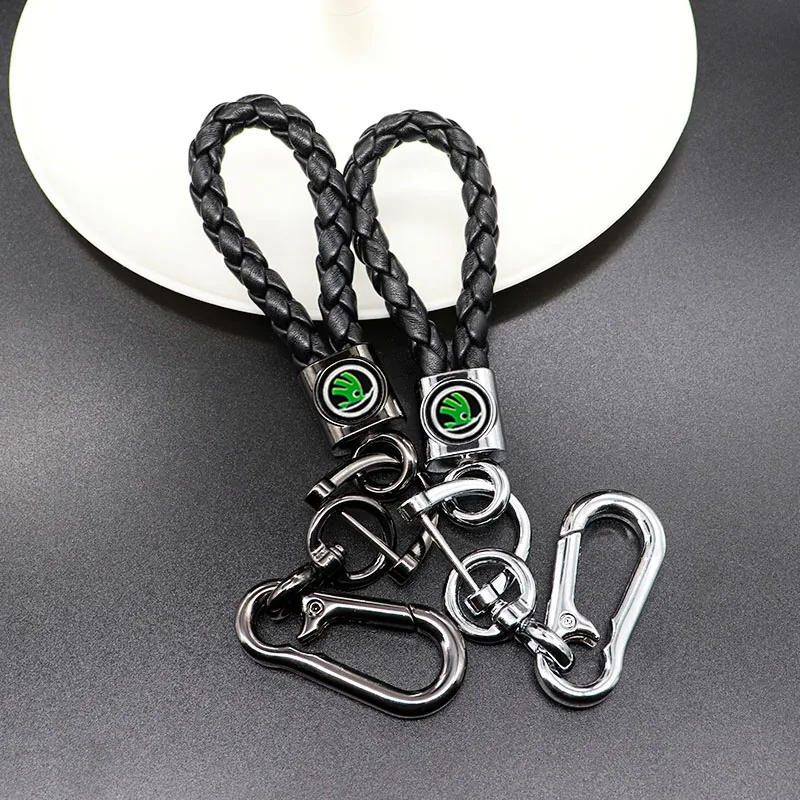 

Metal car keyring Braided rope Men's Keychain Keyfob For Car Accessories Gift 360rotating design Apply to SKODA-logo