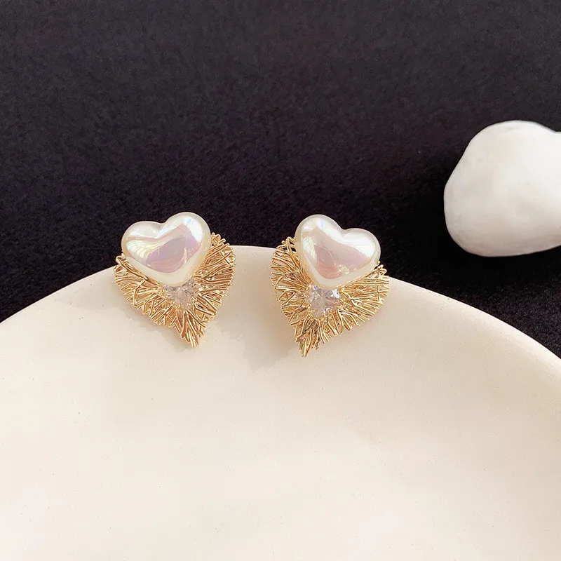 Женские серьги гвоздики с искусственным жемчугом маленькие в Корейском стиле