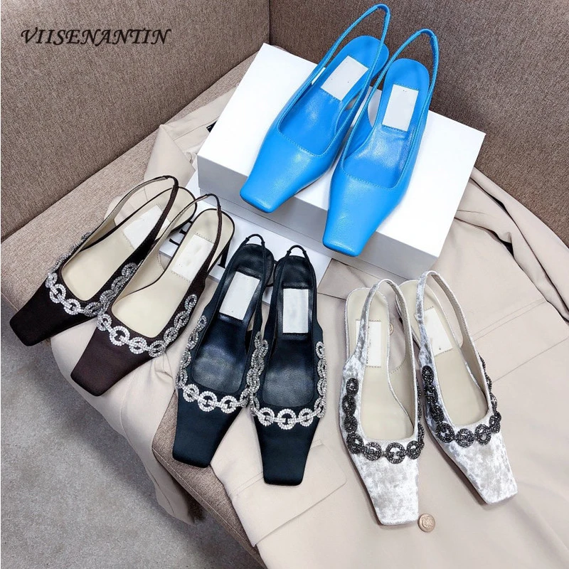 

Сандалии на шпильках с квадратным носком и цепочкой с кристаллами в стиле ретро летние атласные темпераментные универсальные сандалии на в...