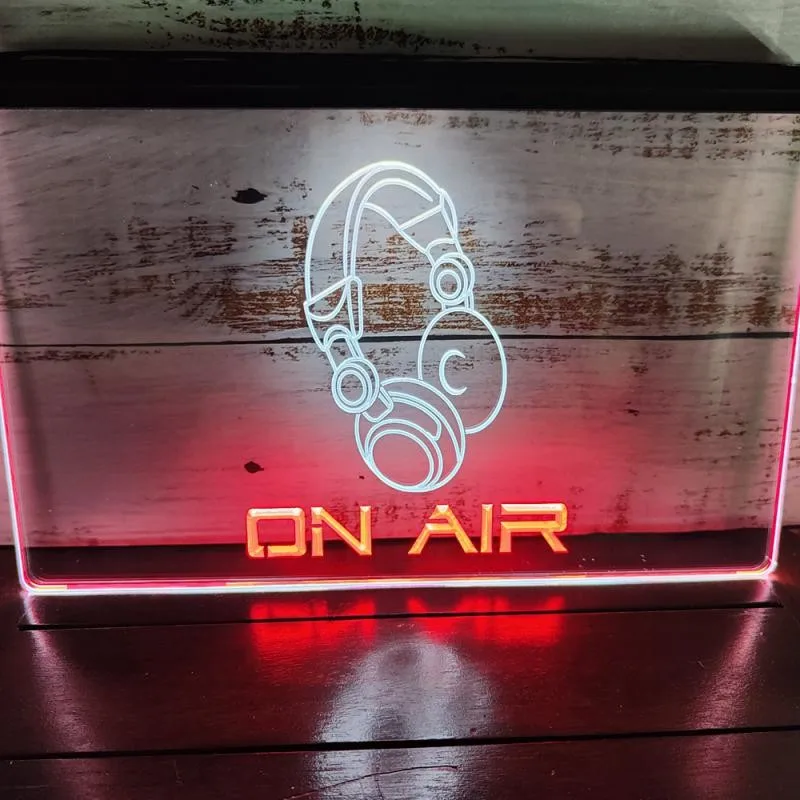 

Двухцветная светодиодная неоновая вывеска SS092 On Air Studio