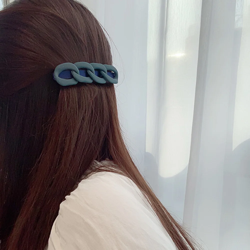 

Fashion Morandi Chain Side Clip Twist Hair Clip Simple Girls Women Hairpins Headwear Hair Accessories