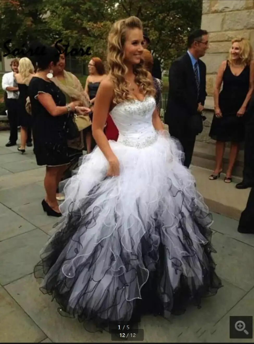 

White And Black Gothic Wedding Dresses Strapless Organza Beaded Crystal Wedding Dress Lace Up Ruffles pleated Beach Bride gowns