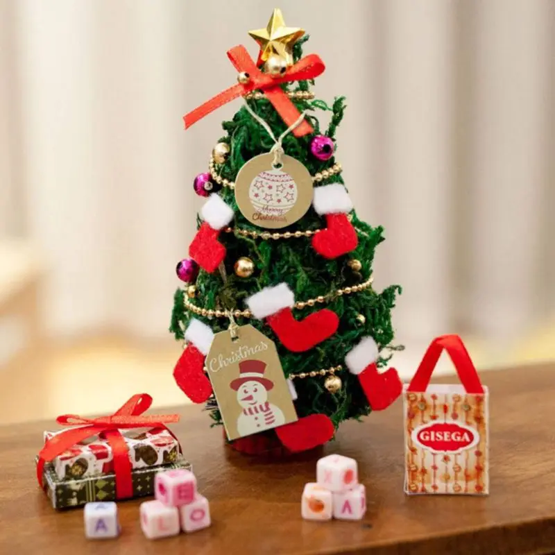 

100pcs DIY Kraft Paper Gift Tags Santa Claus Snowflake Gift boxes Christmas Tree Pattern Hang Tags Christmas Packing Label Cards