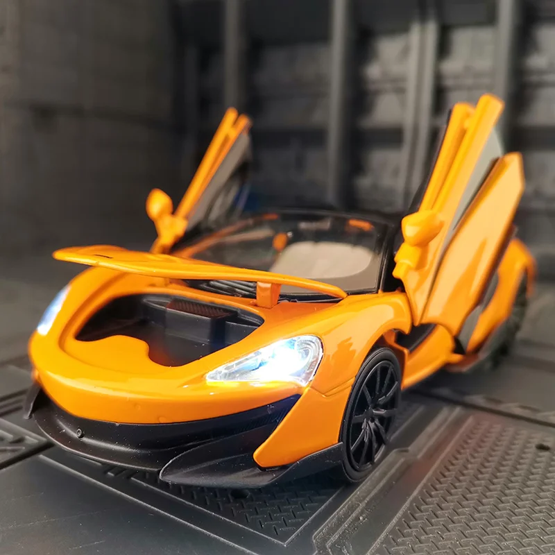 

1:32 simulation McLaren 600lt supercar alloy car model sound and light pull back toy collectibles for children’s birthday gif
