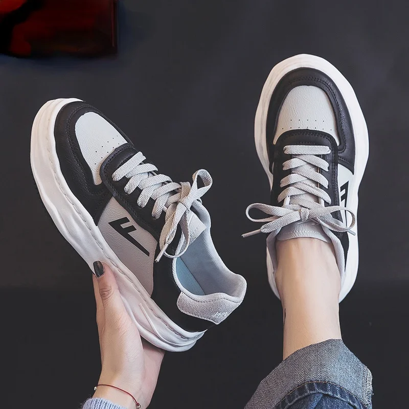 

Женская обувь маленькая белая женская обувь на платформе Новинка Осень 2021 Корейская универсальная спортивная обувь на весну и осень