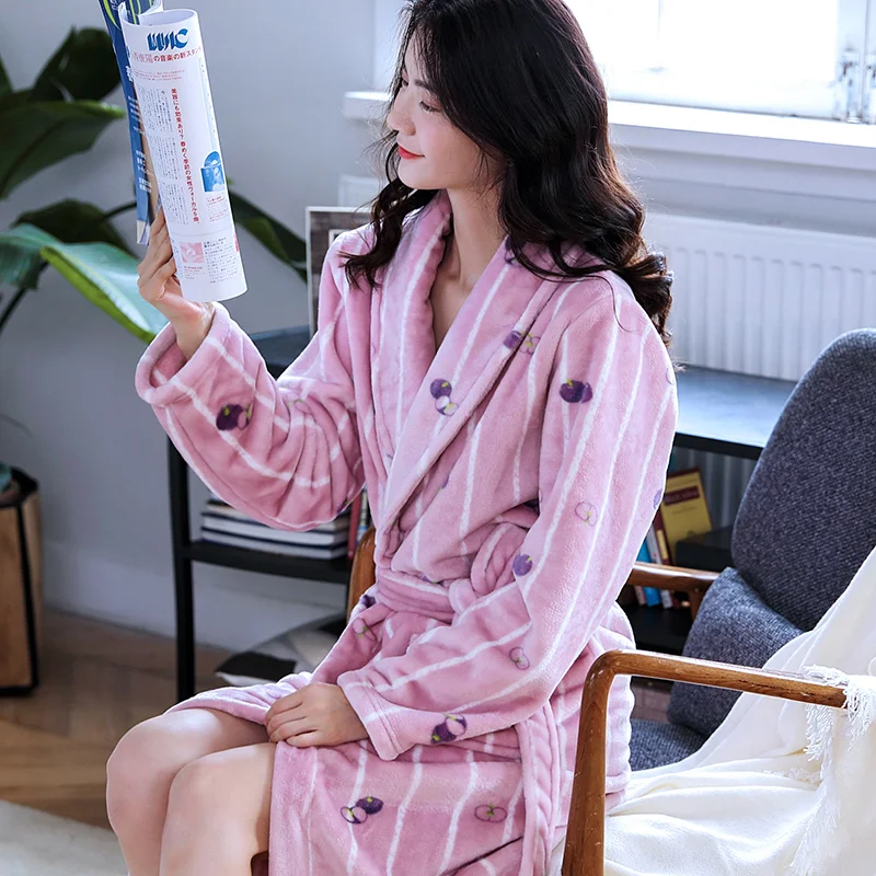 

H5926 Blueberry Printed Women Robes Flannel Thickened Coral Fleece Warm Bathrobe Autumn Winter Cute Korean Female Sleepwear