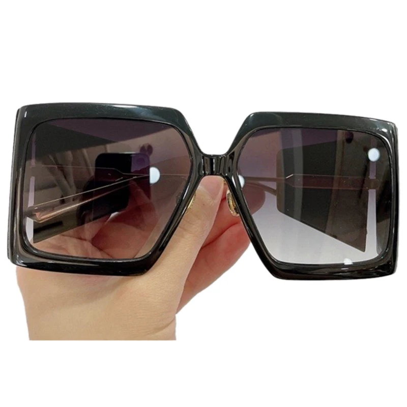 

New Fashion Square Sunglasses Women Men 2021 Brand Oversized Mirror Sun Glasses UV400 With Box