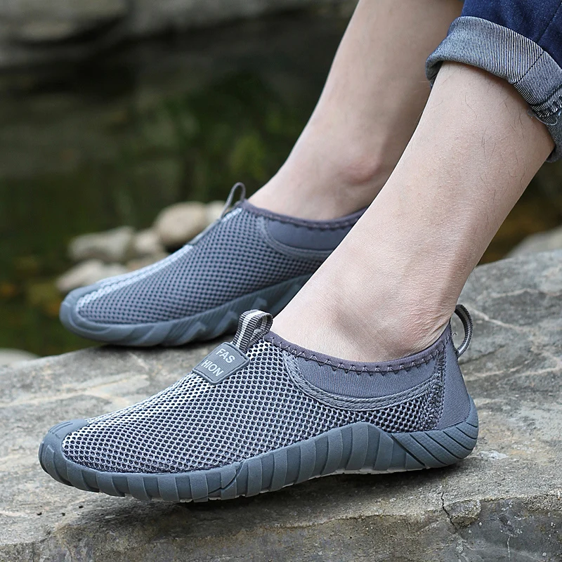 Новые модные кроссовки Женская летняя повседневная обувь Женские