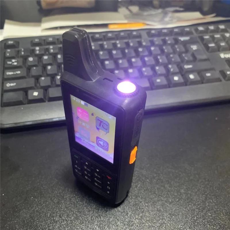 Радиоприемник Zello Poc Real-PTT SmartPTT 4G сеть рация с GPS SOS камера смартфон дальность 100 км -