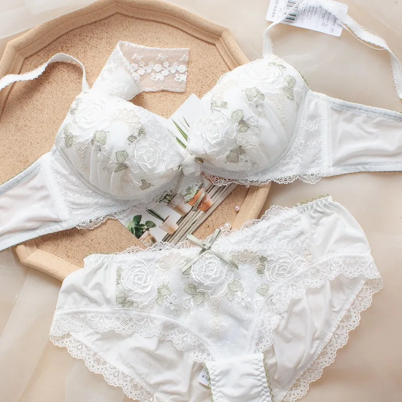 

Japanese Sexy Panties and Bra Set Lace Push Up Cute Underwear Women Lingerie Femme Fox Gathered Bra & Brief Sets Embroidery New