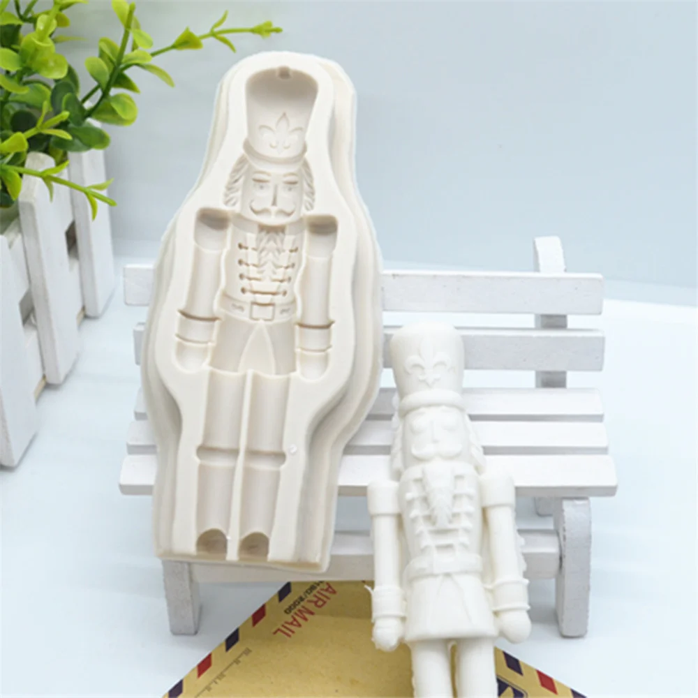 

1pc Soldier Silicone Resin Molds Cake Decorating Tools Fondant Molds DIY Pastry Kitchen Baking Accessories Cake Tools FTM1892