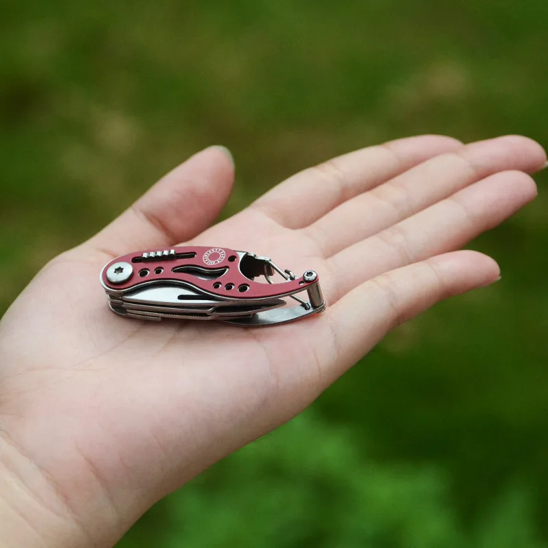 Многофункциональный складной нож с ножницами и карманной отверткой |