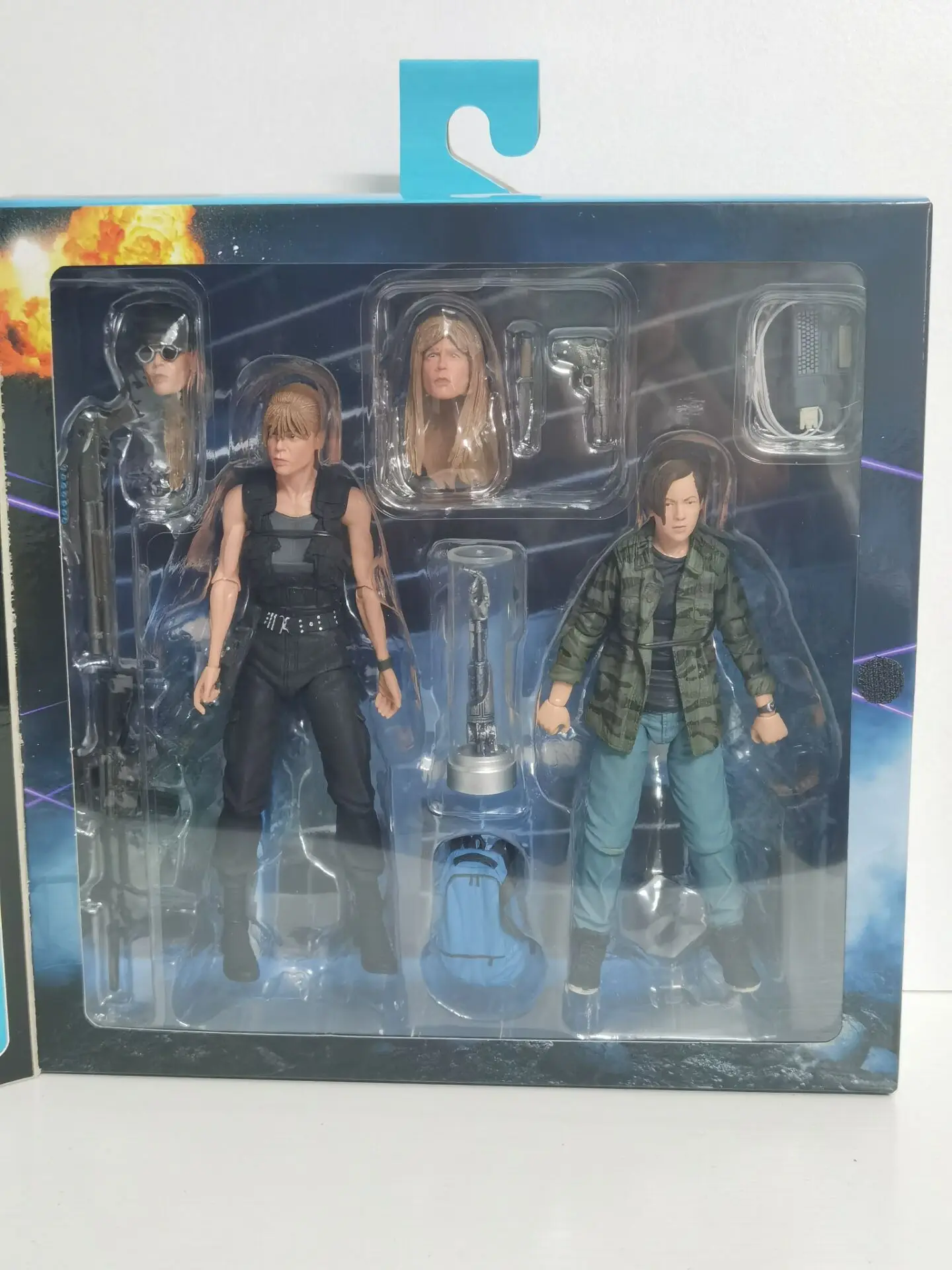 Экшн-фигурка NECA Terminator 2 в наличии Арнольд ПВХ T-800 18 см | Игрушки и хобби