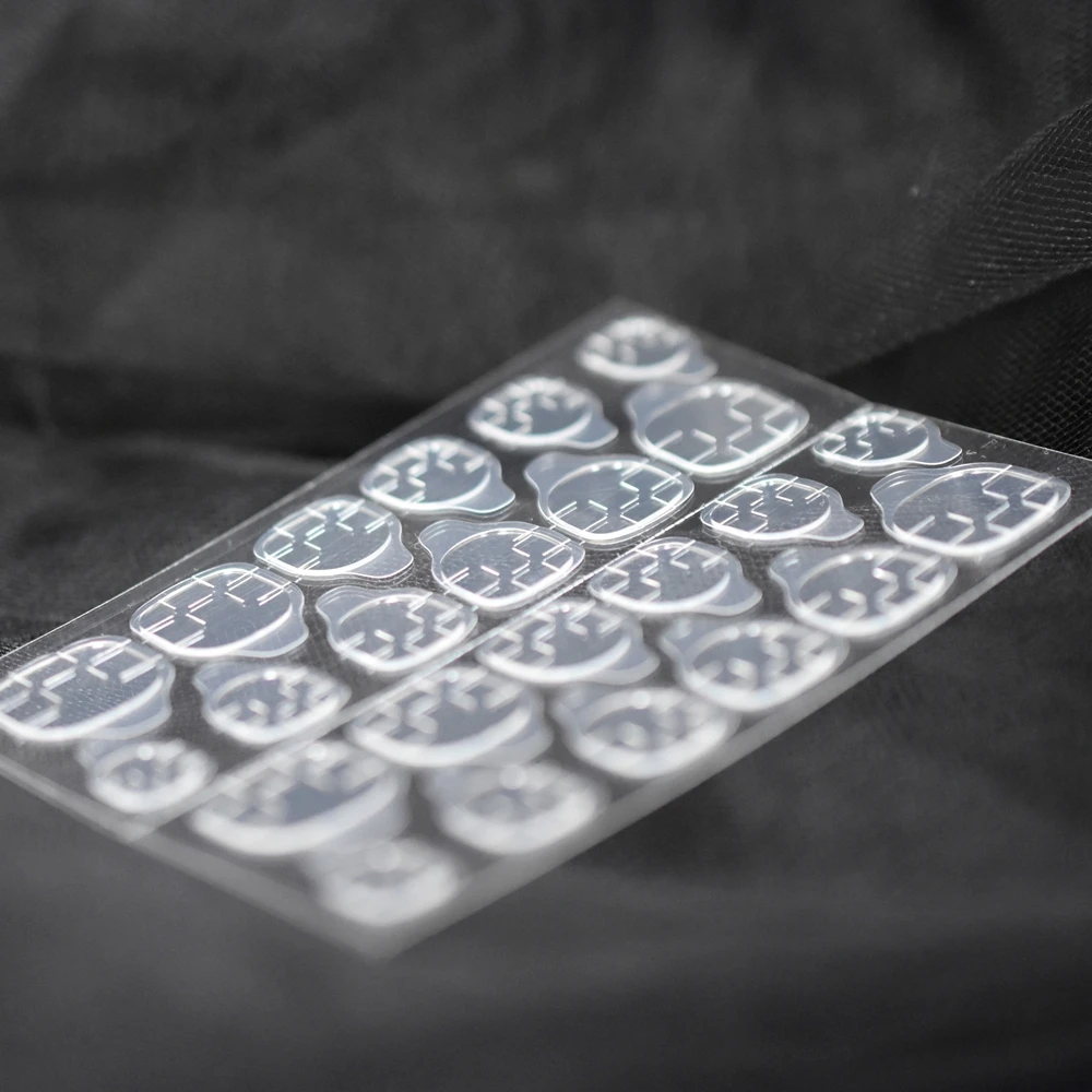 Клейкие наклейки для накладных ногтей 10 листов двусторонние прозрачные гибкие |