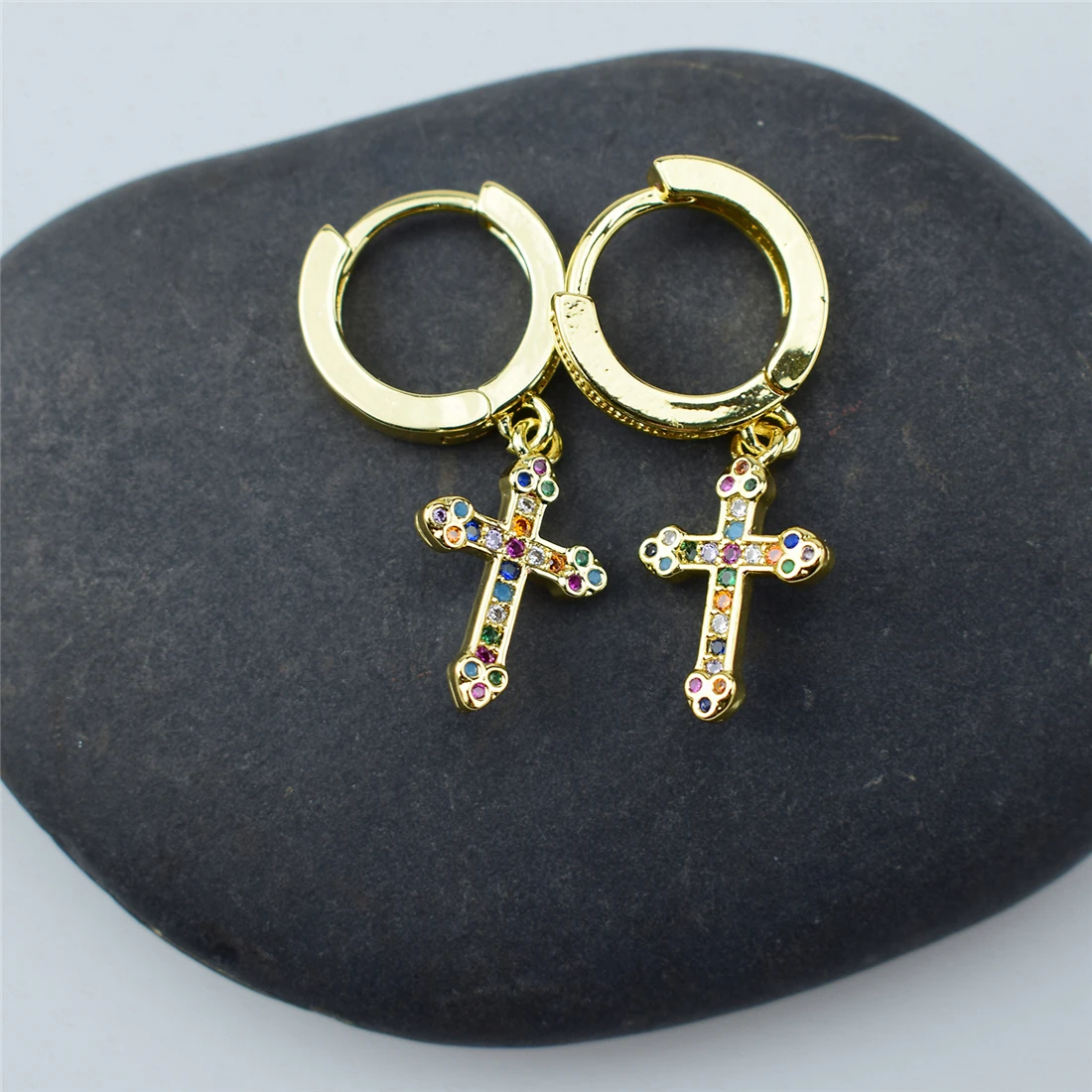 Серьги-капля с крестом из радужного кубического циркония AAA золотого цвета, модные ювелирные изделия для женщин оптом в панк-стиле.
