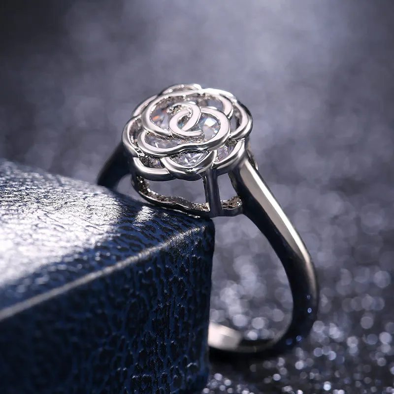 Женское Обручальное кольцо с крупным фианитом фианитом|Кольца для помолвки| |