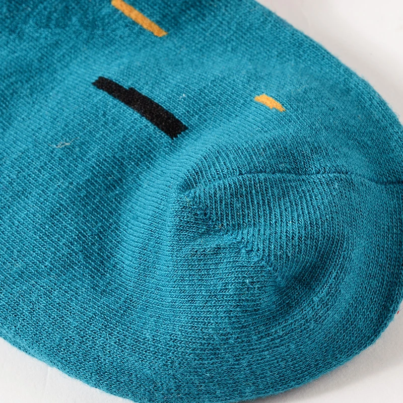 

Women's Socks & Hosiery