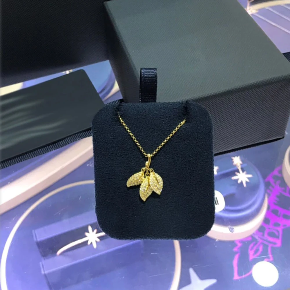 

New High Quality Luxury Golden Leaf Pendant Adjustable Shell Necklace Pave Zircon Ladies Fashion Glamour Luxury Jewelry