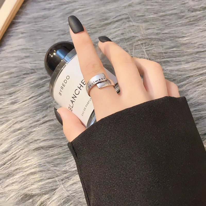 

South Korea's new hot seller simple fashion retro open adjustable couple rings