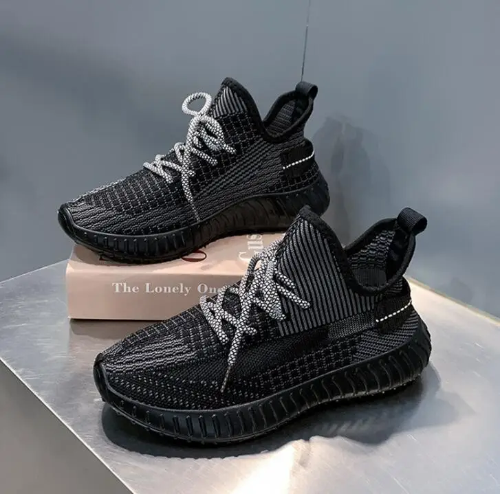 

2021 Fashion New Coconut Shoes Men Flying Woven Shoes Men Breathable Casual Light Sports Shoes Mens Sneakers Casual