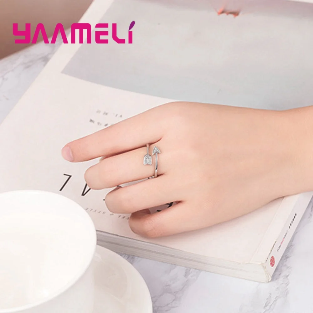 Кольцо унисекс из серебра 925 пробы с цирконом регулируемый размер | Украшения и