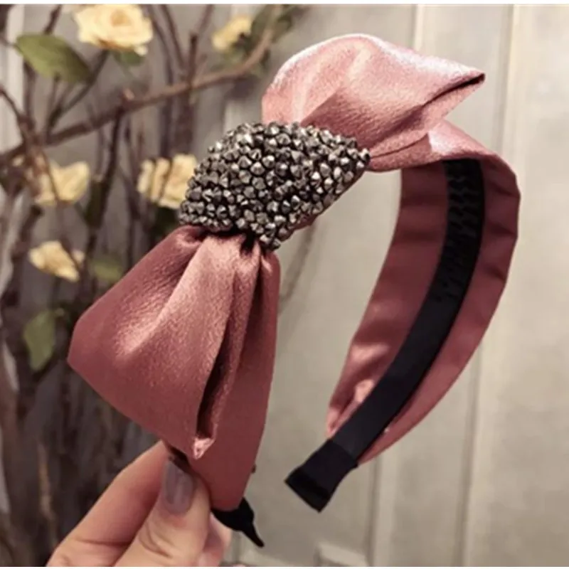 

Women High Quality Headwear Korean Women Wide Range of teeth no slip adult headwear