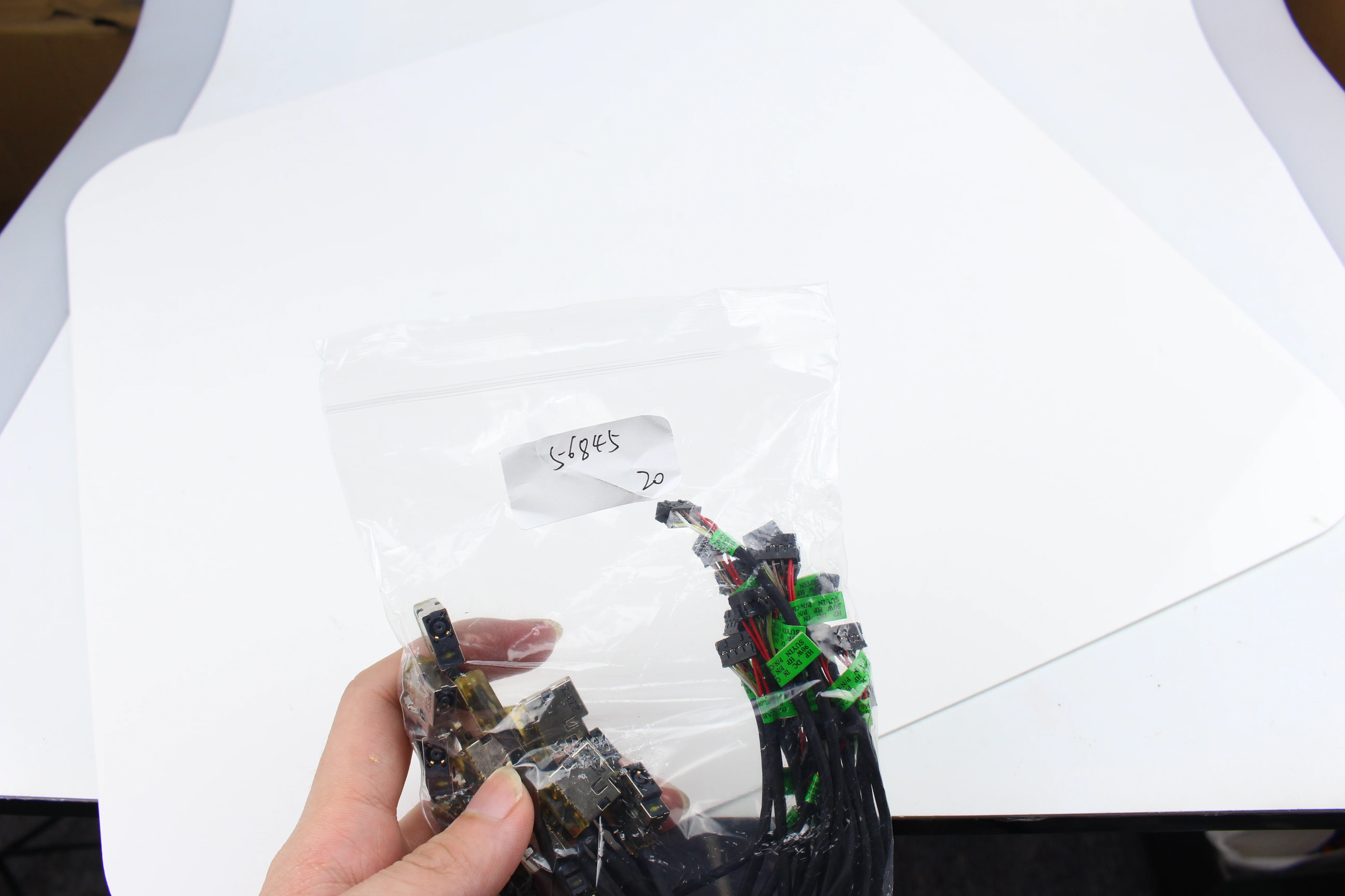 

Laptop DC Power Jack Connector 14-E 15-E With Cable