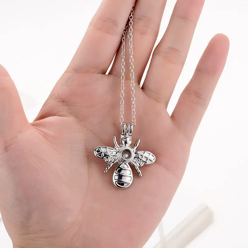 Новинка 2020 светящееся ожерелье с изображением животных в форме моли темноте