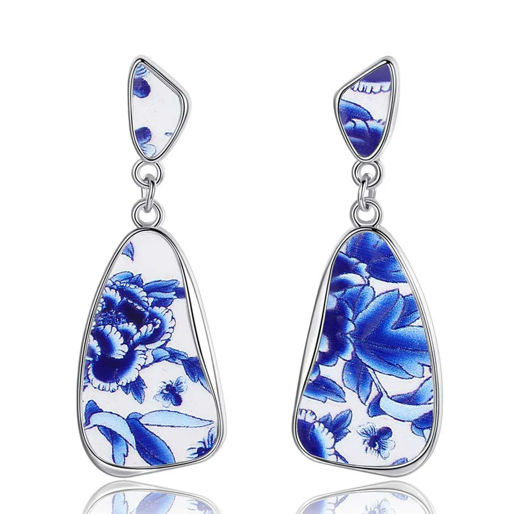 

New style ladies earrings fashion retro imitation blue and white porcelain earrings small jewelry earrings gift
