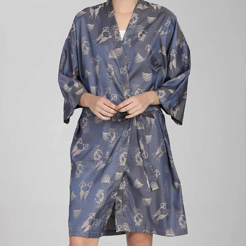 

Waterproof Salon Client Gown Robe Professional V Neck SPA Hotel Barber Guest Clothes Hairdressing Cape Overalls