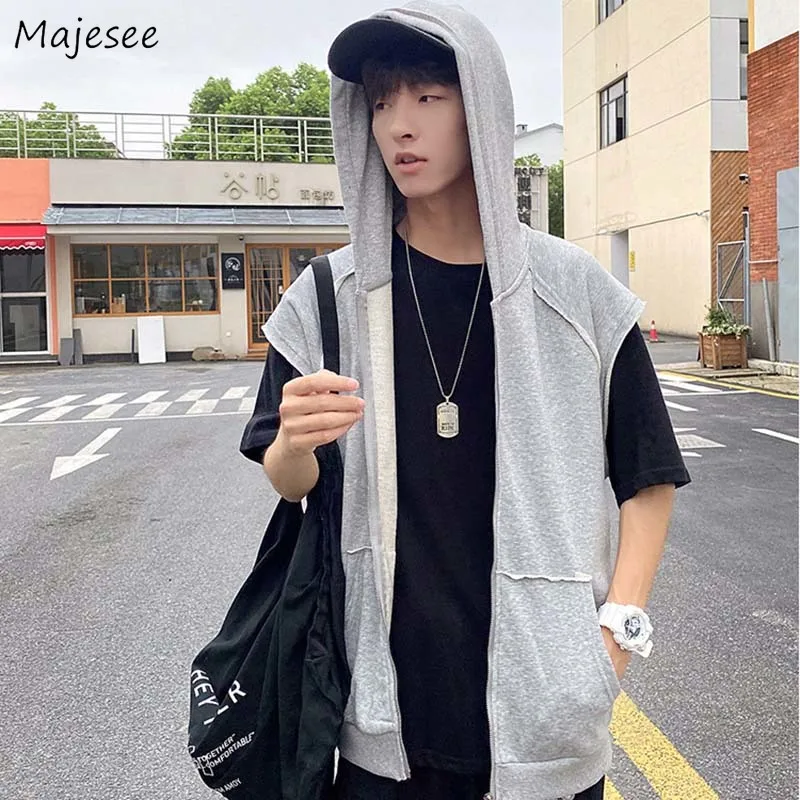 

Men Zip-up Vests Hooded Sleeveless Outwear Teenager Loose Handsome Waistcoats Male Ins Harajuku College Leisure Vest All-match