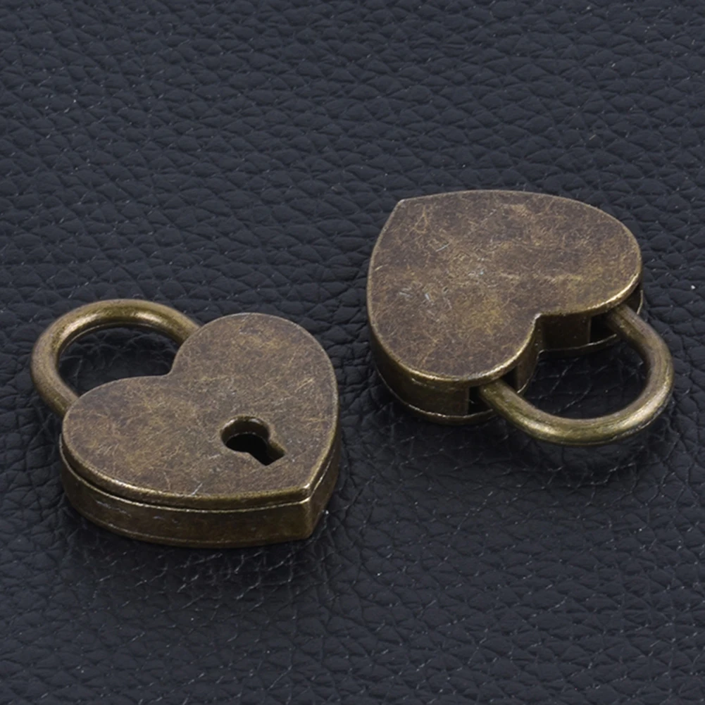 New Vintage Heart Shaped Mini Padlock Peach Lock Bag Travel Suitcase Case Key Jewelry | Обустройство дома