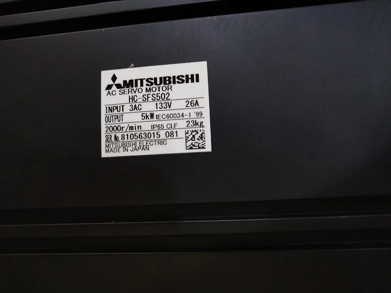 Новый и оригинальный сделано в Японии Mitsubishi 5kw HC-SFS502 серводвигатель переменного