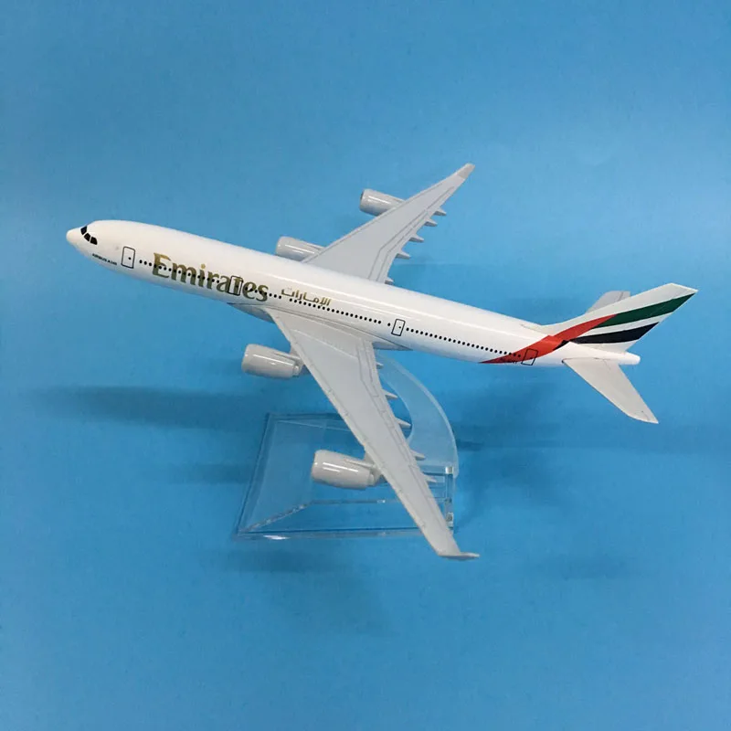 Модель самолета JASON TUTU 16 см модель Emirates Боинг B747 из литого металла 1:400 игрушка