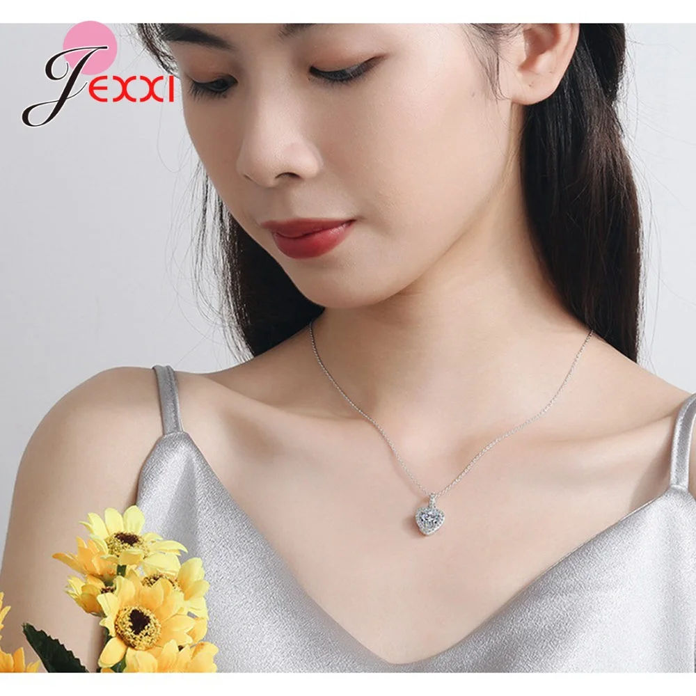 

Korean Trendy Women 925 Sterling Silver Cubic Zirconia Love Heart Necklaces Rhinestone Inlaid Simple Fashion Jewelry